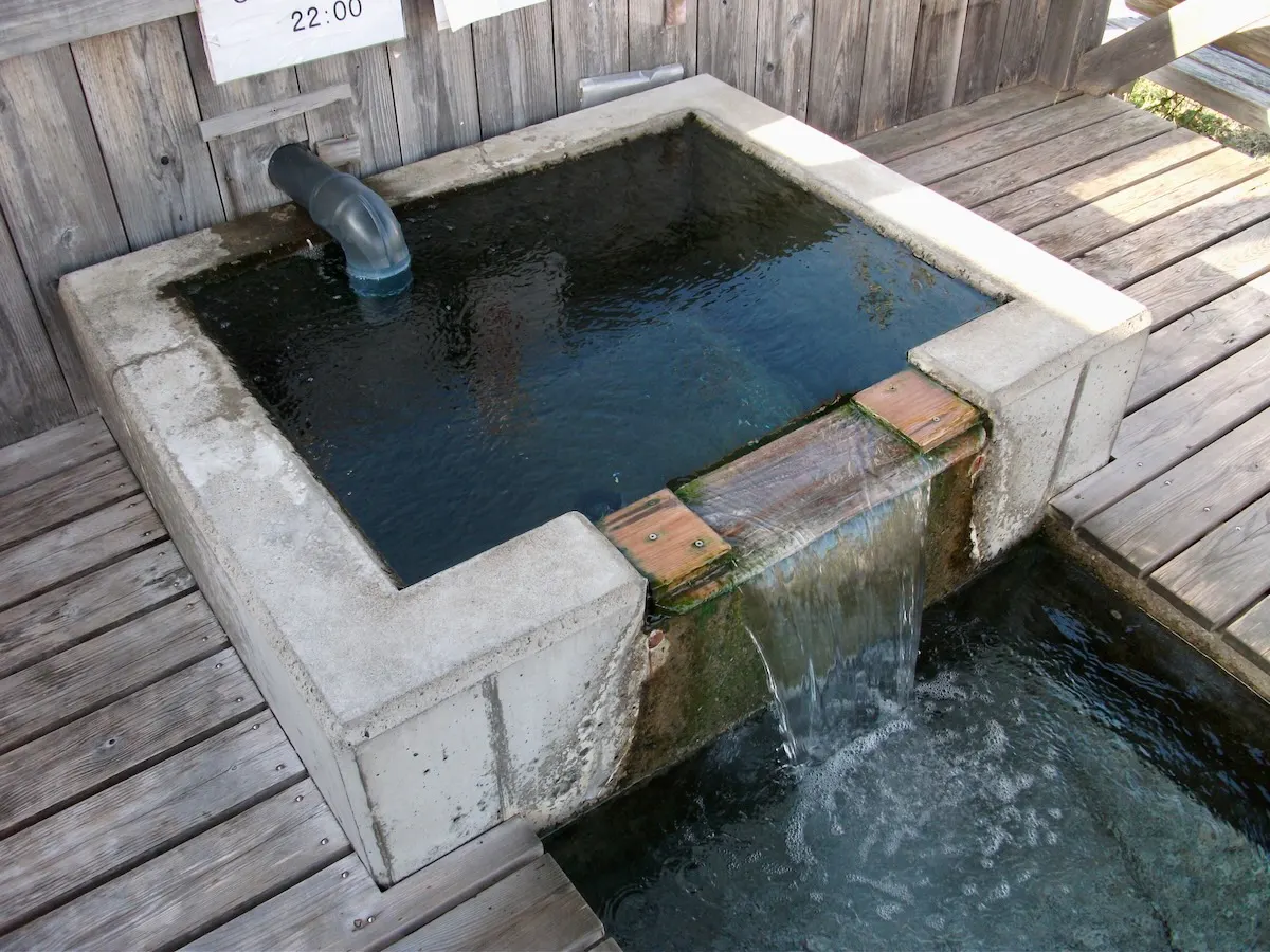鮪の湯