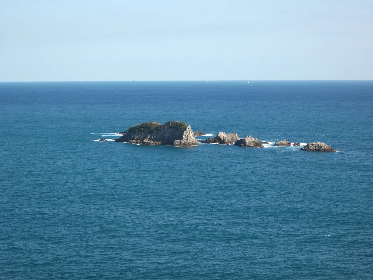 山成島