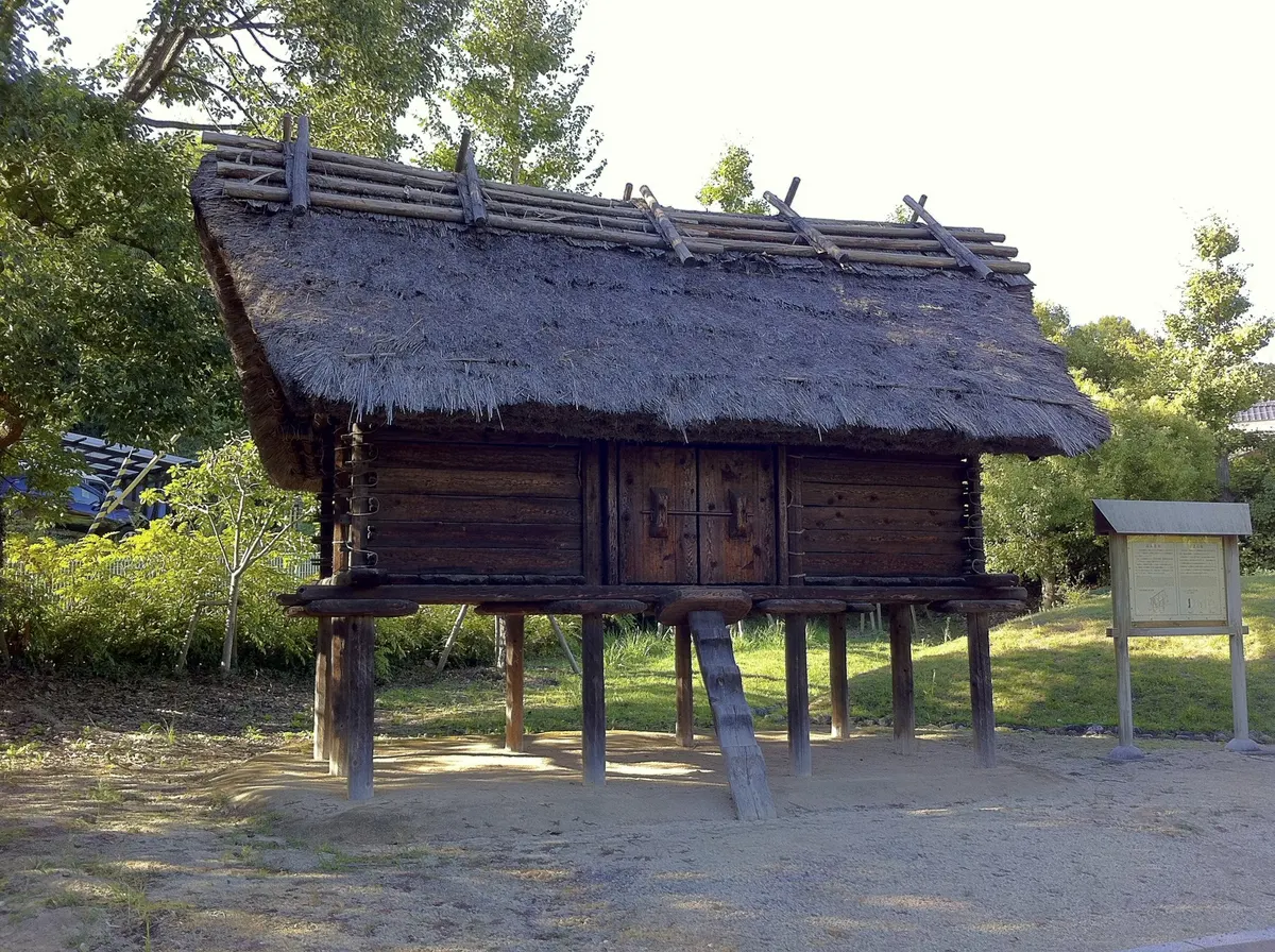 高床式倉庫